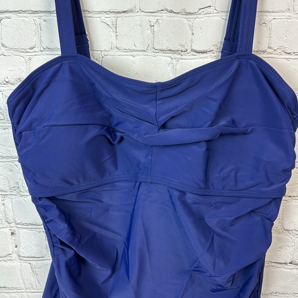 BloomChic Navy Crossover Gathered Tankini Swim Top Plus Size 1X - Picture 4 of 7